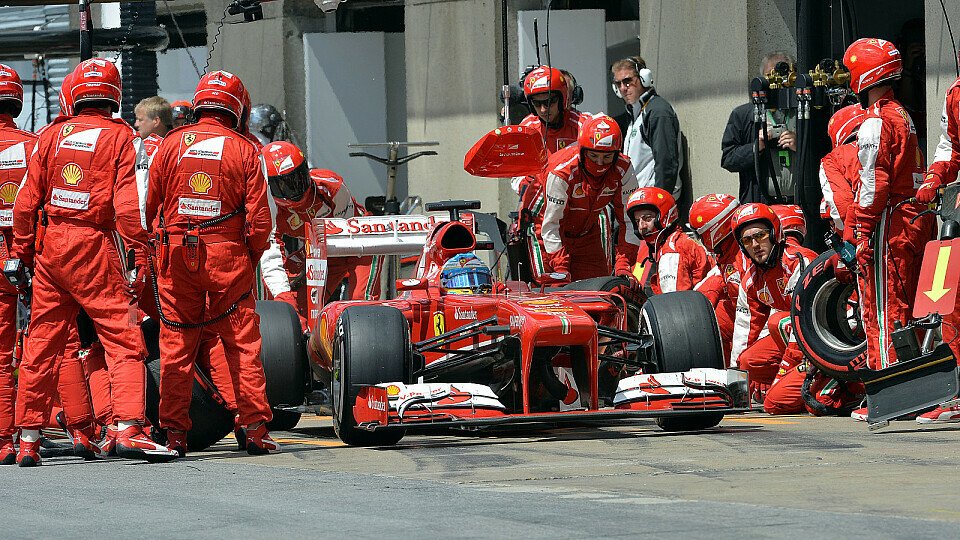 Die Ferrari-Crew arbeitete in Montreal wie ein Uhrwerk, Foto: Sutton