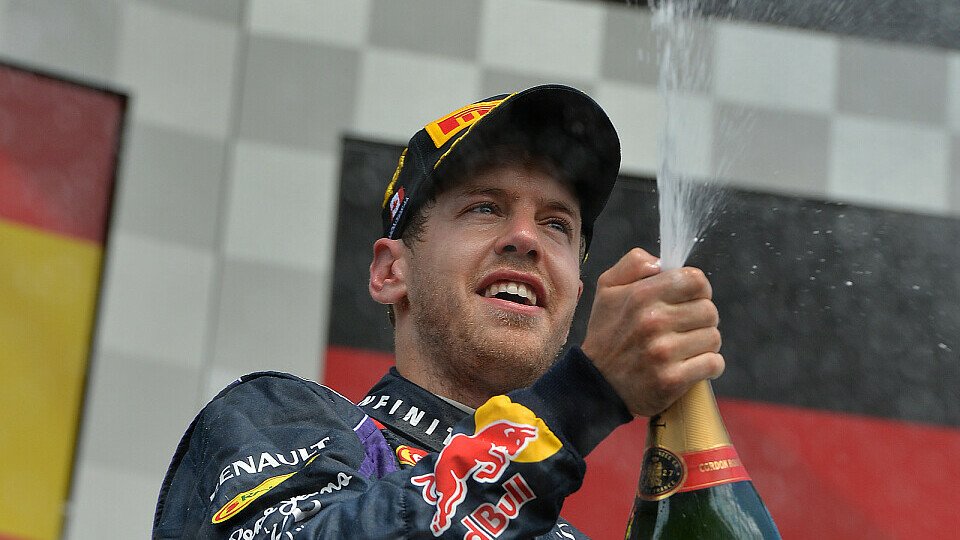 Sebastian Vettel fährt bis einschließlich 2015 bei Red Bull, Foto: Sutton
