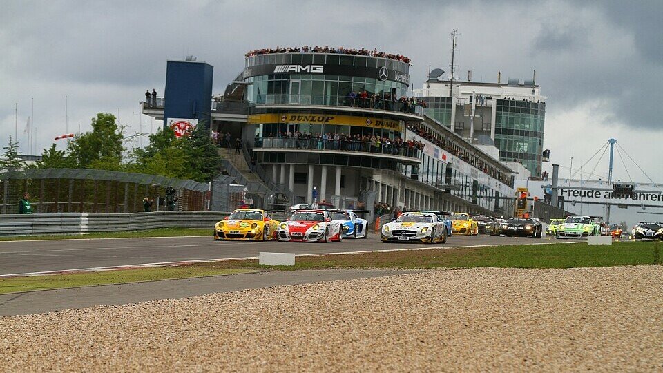 Die VLN wird nur neun Mal auf dem Nürburgring starten, Foto: Patrick Funk