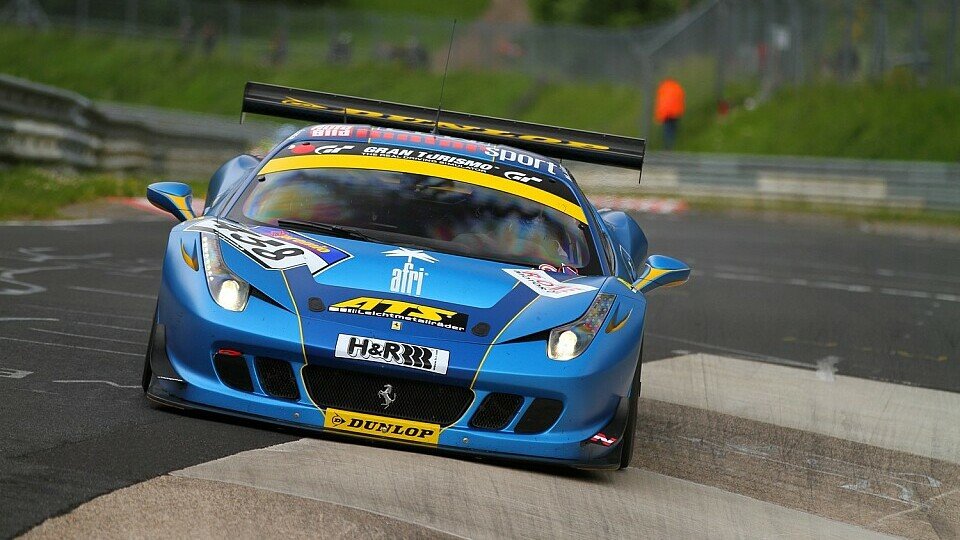 Der GT Corse-Ferrari holte sich einen Klassensieg beim dritten Lauf, Foto: Patrick Funk