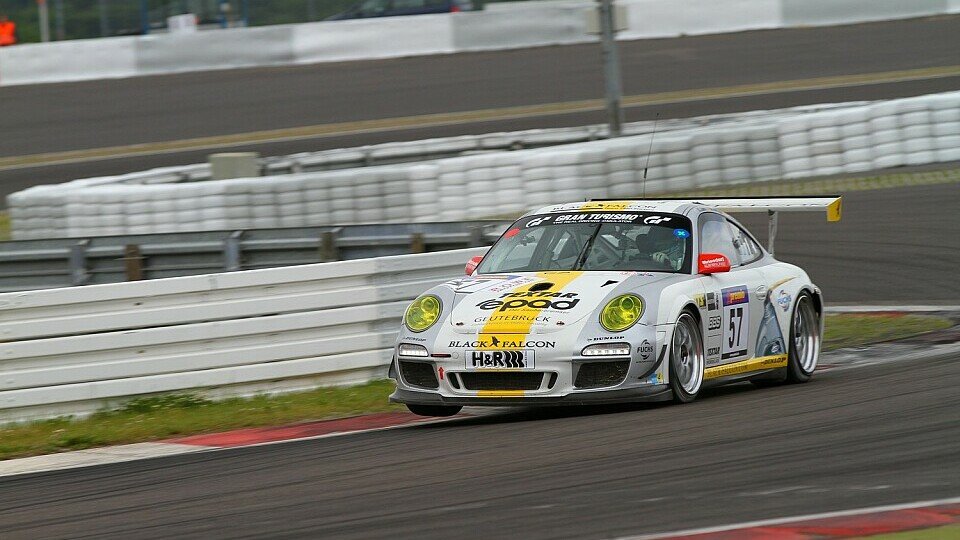 Manuel Metzger fuhr im Black Falcon-Porsche auf den zweiten Rang in der SP7, Foto: Patrick Funk
