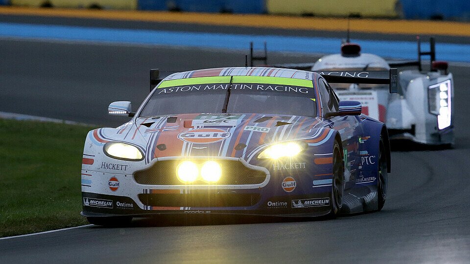 Während Aston Martin hart um den GT-Sieg kämpfen muss, sieht es für Audi gut aus, Foto: Sutton