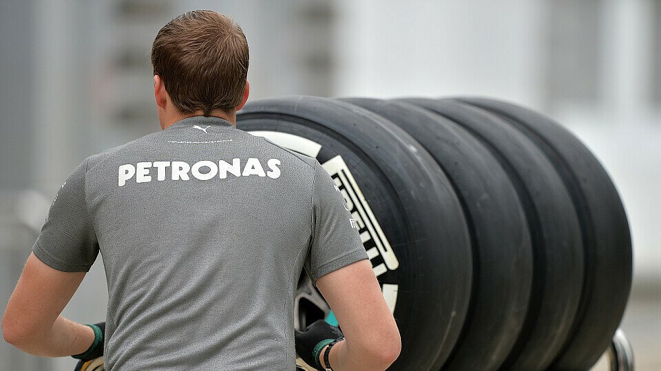 Mercedes kriegt sämtliche Reifeninfos, Foto: Sutton