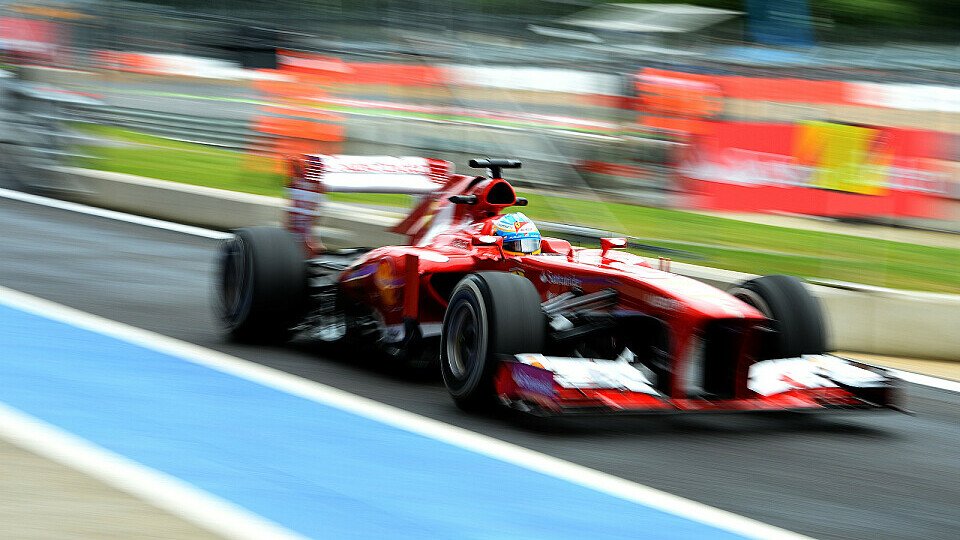 Fernando Alonso legte spät einen weiteren Stopp ein - das zahlte sich in Form des Podiums aus, Foto: Sutton