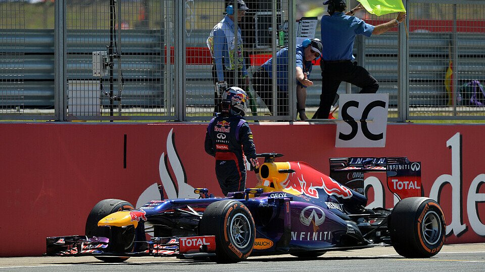 Sebastian Vettel führte überlegen, Foto: Sutton