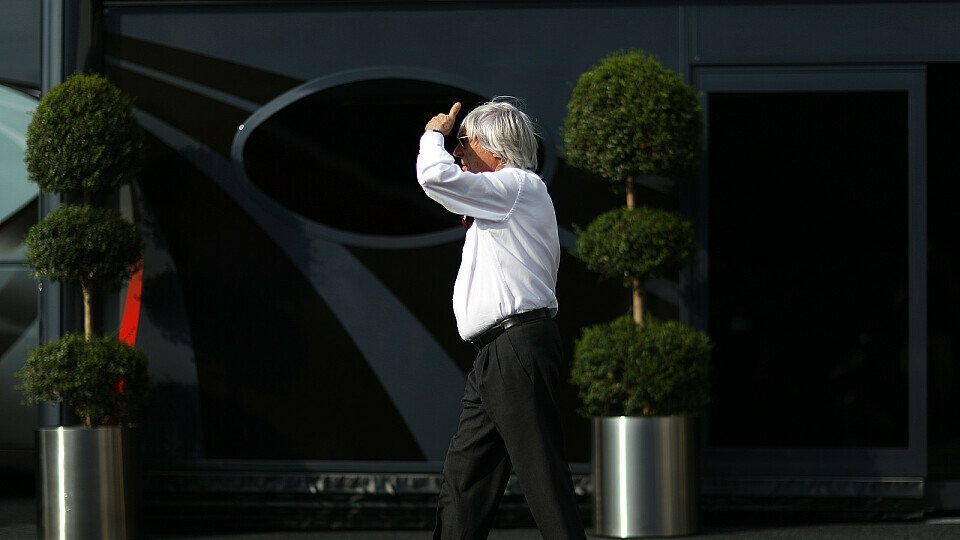 Bernie Ecclestone will von Bestechung nichts wissen, Foto: Sutton
