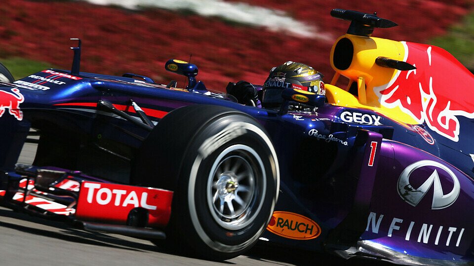 Christian Horner freute sich mit Sebastian Vettel, Foto: Red Bull