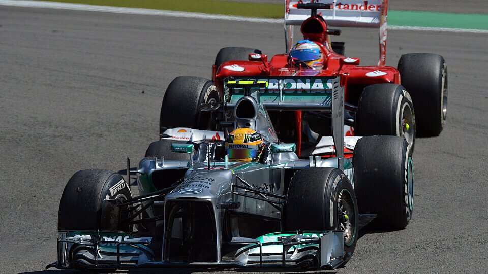 Nico Rosberg und Lewis Hamilotn wollen das Deutschland-Wochenende vergessen machen, Foto: Sutton