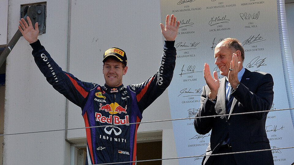 Hans-Joachim Stuck hält Sebastian Vettel für noch akribischer als Michael Schumacher, Foto: Sutton