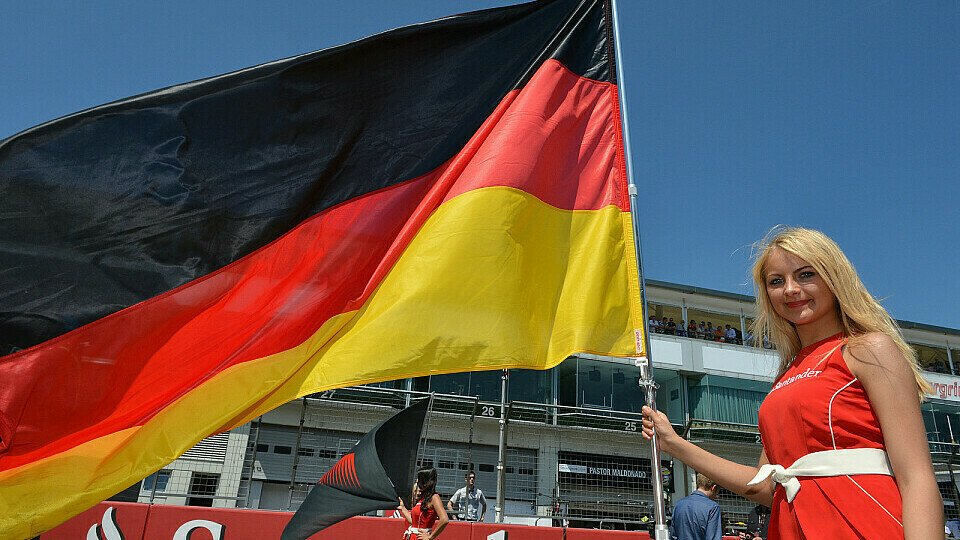Wehen die deutschen Flaggen für die F1 künftig in Hockenheim oder über dem Nürburgring?, Foto: Sutton