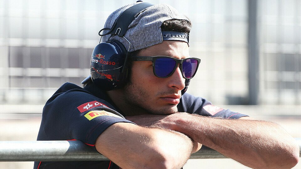 Carlos Sainz Jr. wartet auf Nachrichten von Toro Rosso, Foto: Sutton