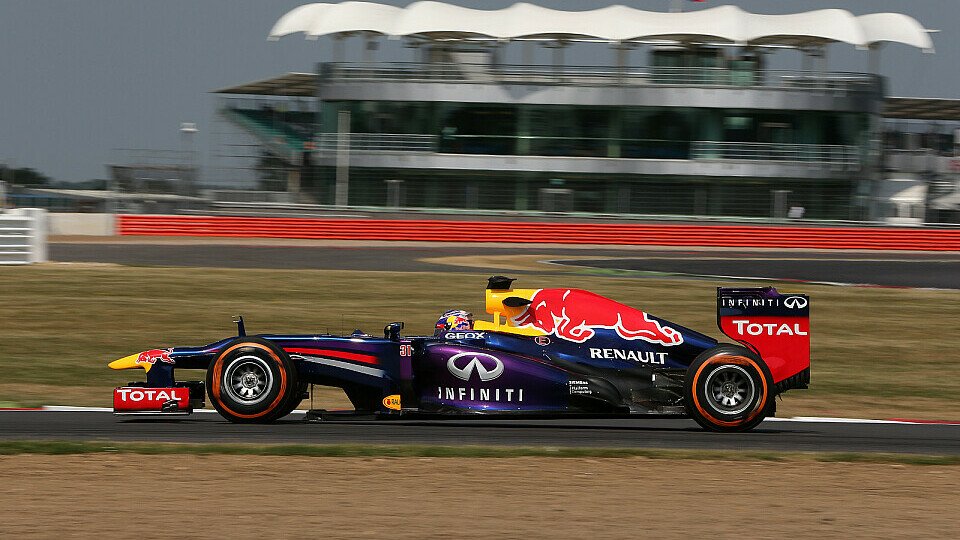 Daniel Ricciardo gelang die Umstellung auf den RB9 perfekt, Foto: Sutton