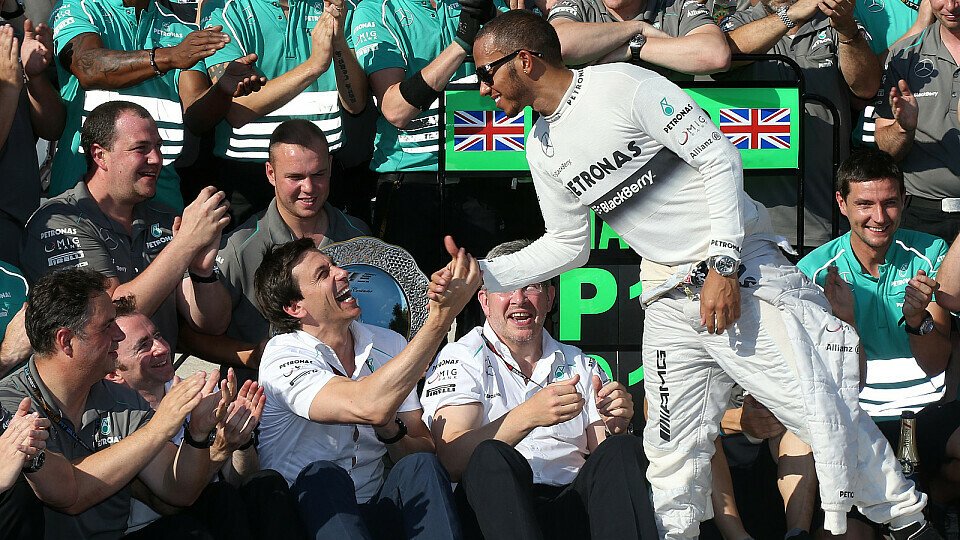 Lewis Hamilton hatte nicht mit dem Sieg gerechnet, Foto: Sutton