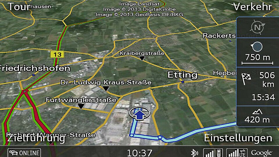 Der Fahrer kann mit Google Earth und Google Street View navigieren, Foto: Audi