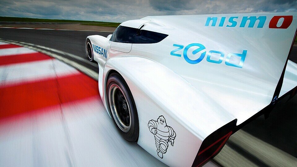 Eine Animation des Nissan ZEOD RC auf der Rennstrecke, Foto: Nissan
