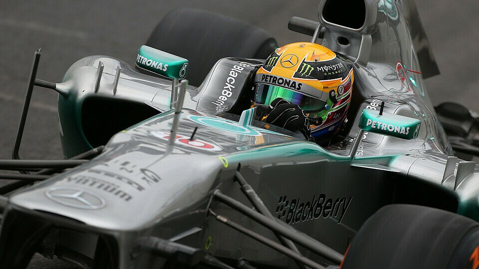 Lewis Hamilton steht zum vierten Mal in Folge auf der Pole, Foto: Sutton