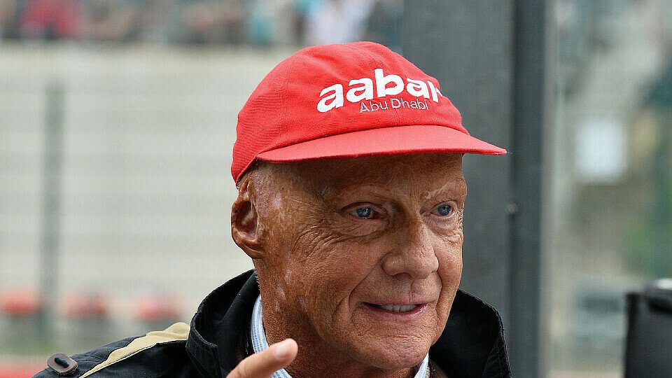 Niki Lauda beäugt die Lage im F1-Zirkus kritisch, Foto: Sutton