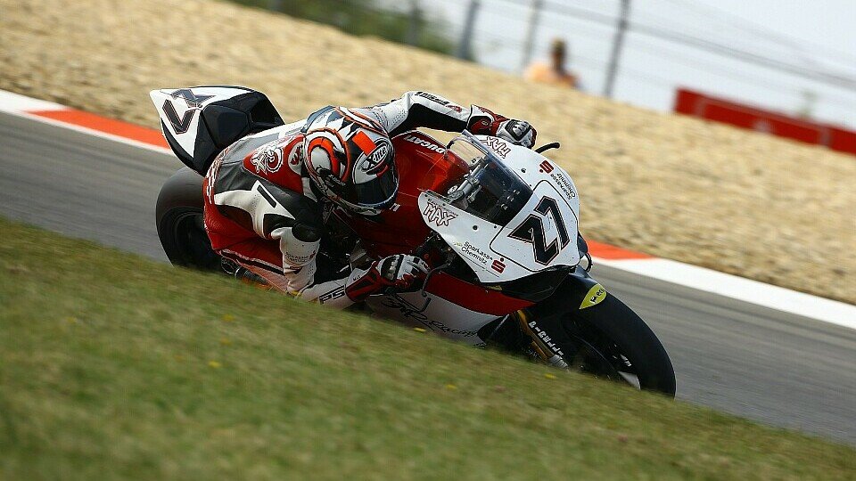 Max Neukirchner verletzte sich im Training, Foto: MR Racing