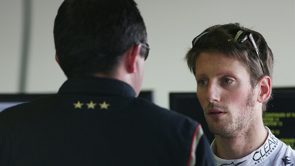 Romain Grosjean klagte über den verpatzten Boxenstopp, der ihm das Leben schwer machte, Foto: Sutton
