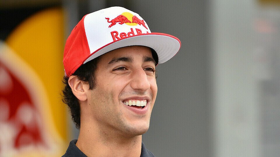 daniel Ricciardo hat gut Lachen: Red Bull zog ihn Toro Rosso-Teamkollege Jean-Eric Vergne vor., Foto: Sutton
