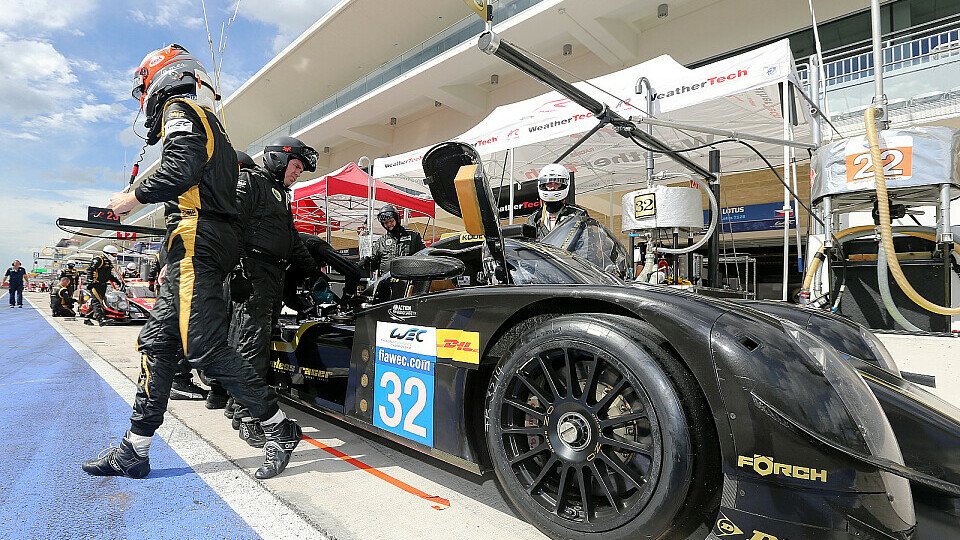 Dominik Kraihamers Lotus T128 vor der Garage des Teams in Austin, Foto: DPPI