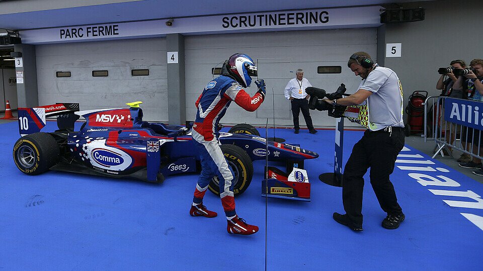 Jolyon Palmer hat das Hauptrennen der GP2 gewonnen, Foto: GP2 Series