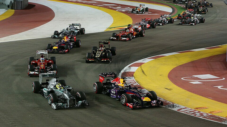Die Formel 1 steuert auf Singapur zu, Foto: Sutton