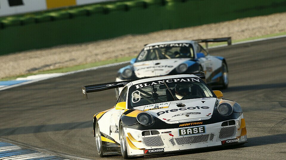 Am Einsatz eines dritten Porsche arbeitet das Team noch, Foto: ADAC GT Masters