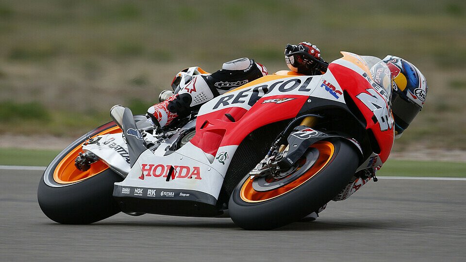 Dani Pedrosa gibt die Pace weiter vor, Foto: Honda
