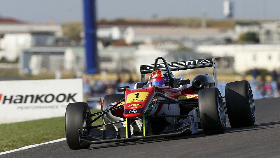 Raffaele Marciello feierte im dritten Rennen seinen zweiten Sieg, Foto: FIA F3
