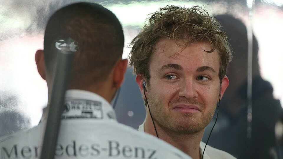 Nico Rosberg startet in Indien neben Sebastian Vettel aus Reihe 1, Foto: Sutton