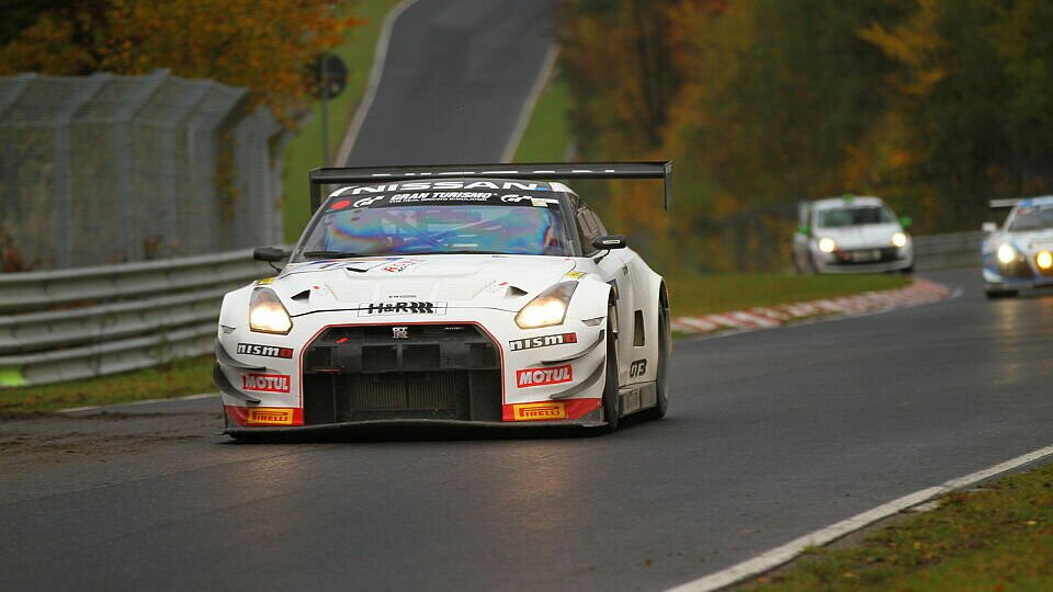 Der Nissan GT-R GT3 schnappte sich die Pole-Position, Foto: Patrick Funk