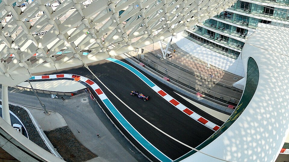 Bestzeit für Sebastian Vettel im 2. Training zum Abu Dhabi GP, Foto: Sutton