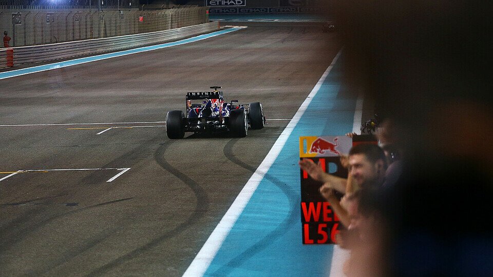 Sebastian Vettel droht man wieder ein Donut mit fadem Beigeschmack, Foto: Sutton