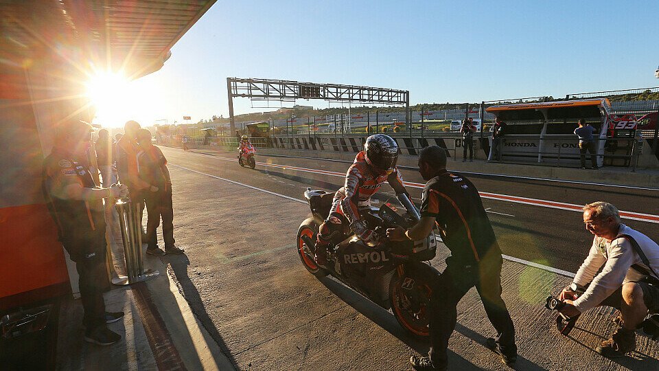 In Valencia geht für die MotoGP-Saison die Sonne für dieses Jahr unter, Foto: Repsol Honda