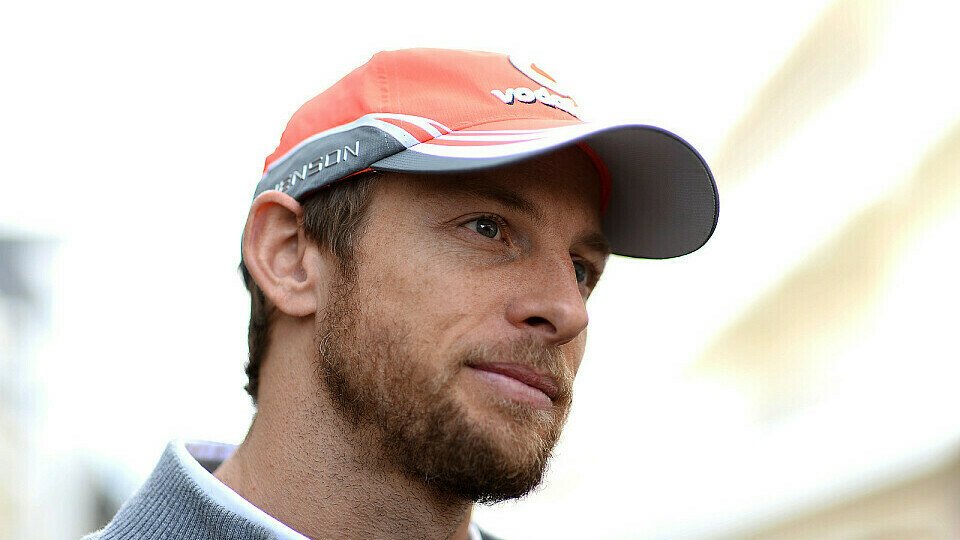 Jenson Button hofft, dass Sergio Perez der Formel 1 erhalten bleibt, Foto: Sutton