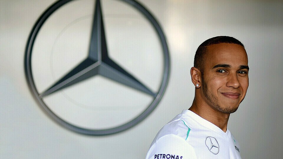 Lewis Hamilton fühlt sich bei Mercedes sehr wohl., Foto: Sutton