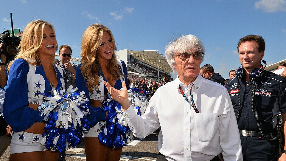 Für Bernie Ecclestone gehören die Grid Girls zur Show der Formel 1 dazu, Foto: Sutton