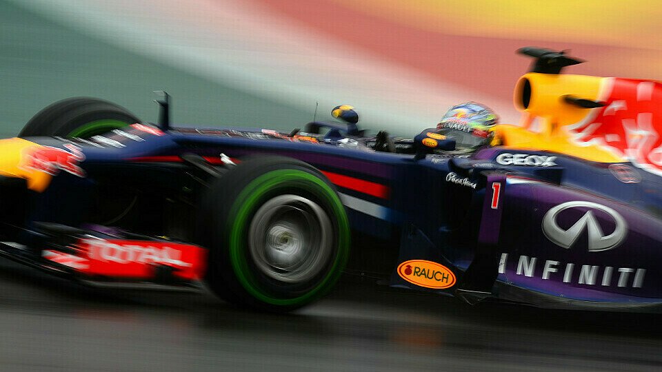 Sebastian Vettel lässt die Reifentests in Bahrain sausen, Foto: Sutton