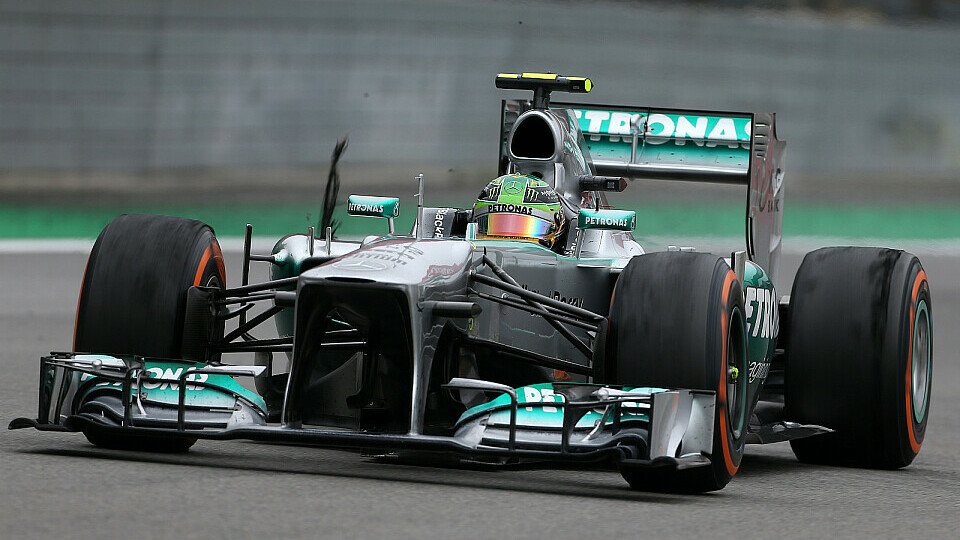 Lewis Hamilton glaubt an Mercedes, Foto: Sutton