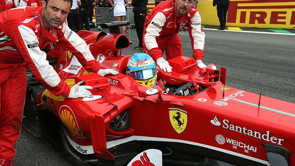 Ferrari: Vereint im großen Kampf gegen Red Bull, Foto: Sutton