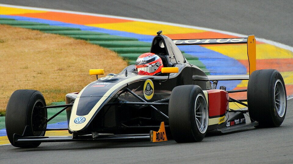 Michael Waldherr maß sich mit erfahrenen ADAC Formel Masters-Piloten, Foto: cmv-sportmedia
