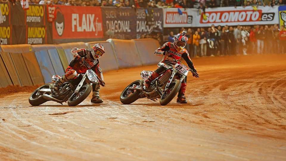 Marquez und Bake lieferten sich ein spektakuläres Duell, Foto: Superprestigio Dirt Track