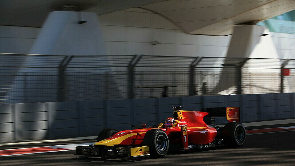 Marciello testete in Abu Dhabi für Racing Engineering, Foto: Sutton