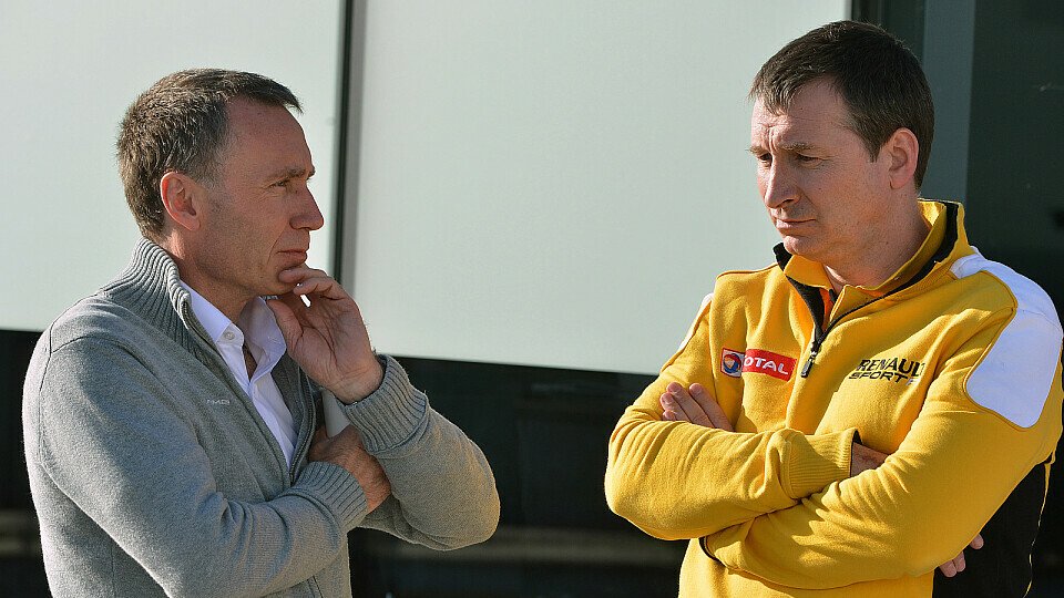 Auf Rob White und Renault warten noch viele Hürden auf dem Weg zur perfekten Powerunit, Foto: Sutton