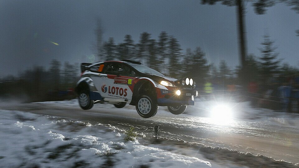 Robert Kubica fühlt sich auf Schnee noch nicht wirklich wohl, Foto: Ford