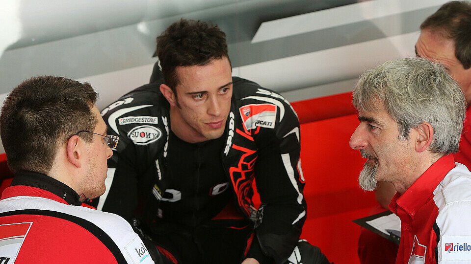 In der Ducati-Box gibt es eine Menge zu besprechen, Foto: Milagro