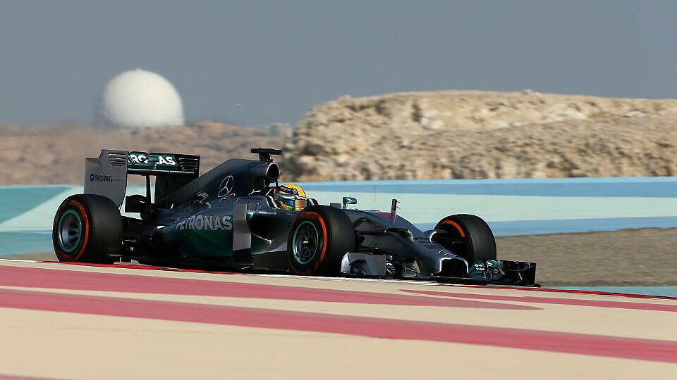 Lewis Hamilton gab am dritten Tag in Bahrain richtig Gas, Foto: Sutton