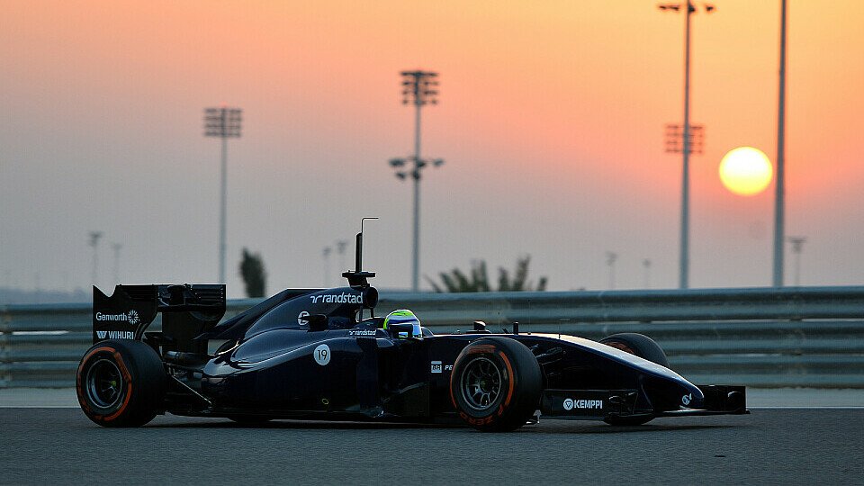 Erst als die Sonne unterging, konnte Felipe Massa wieder auf die Strecke, Foto: Sutton