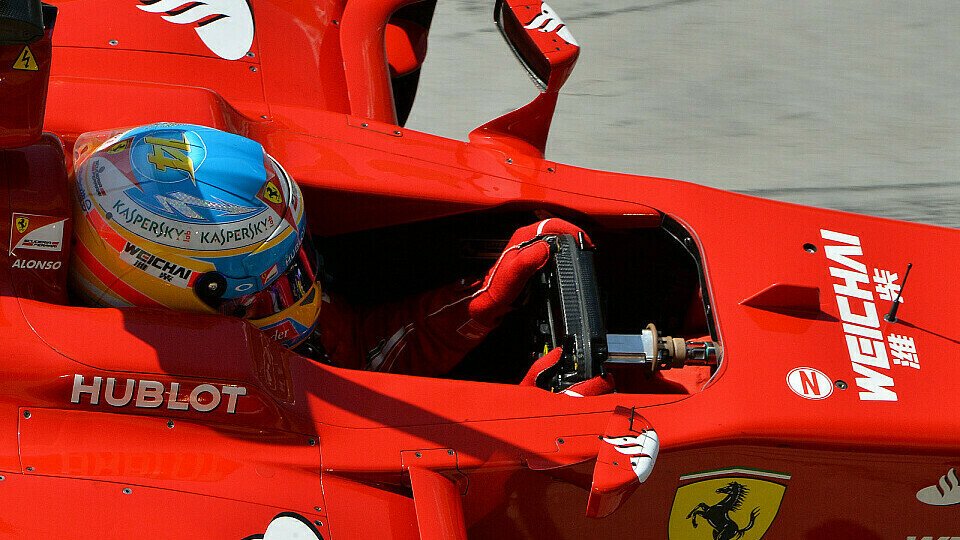 Alonso ist mit seinem Boliden zufrieden, Foto: Sutton